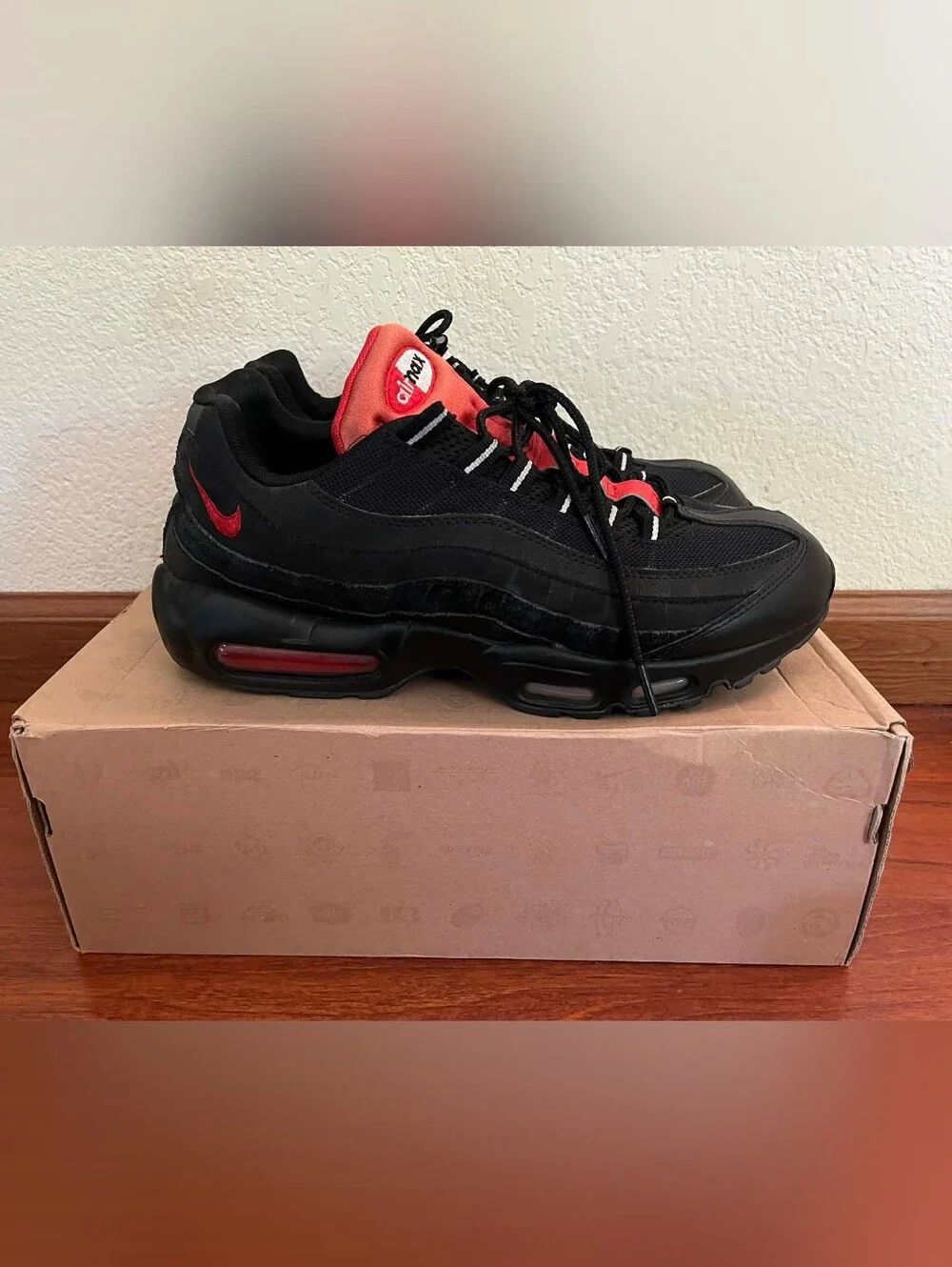 Nike Air Max 95 Essential 'Black Challenge Red' Mens Size 11